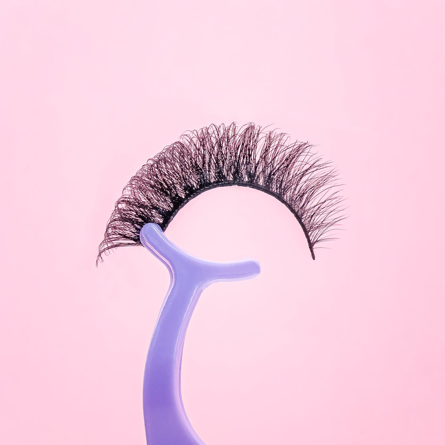 Long and wispy d curl russian style strip false eyelashes.
