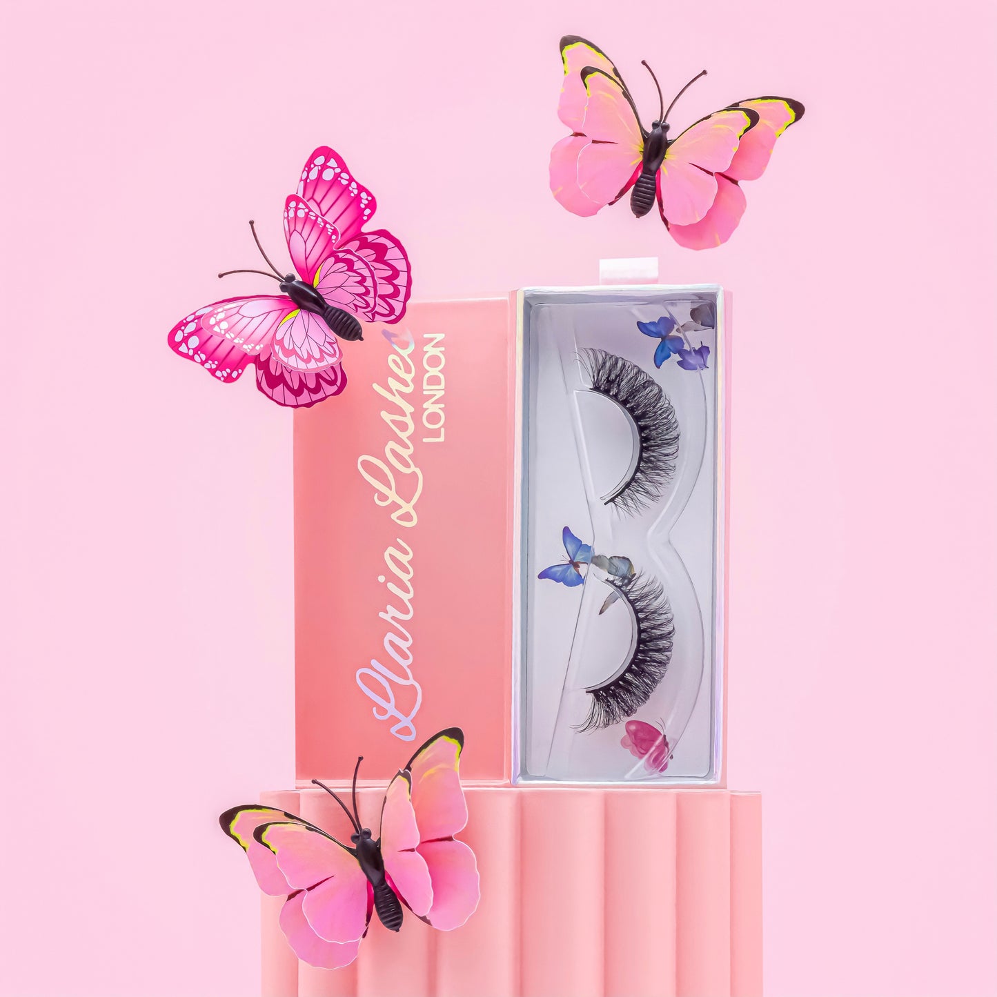 long and dramatic d curl russian style strip false eyelashes in lash box.